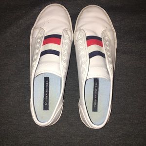Size 7 Hilfiger shoes